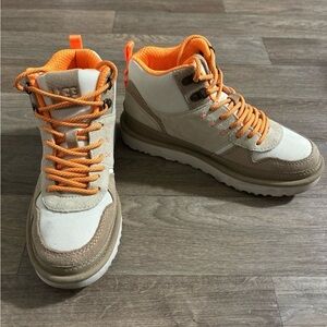 Women’s UGG boots